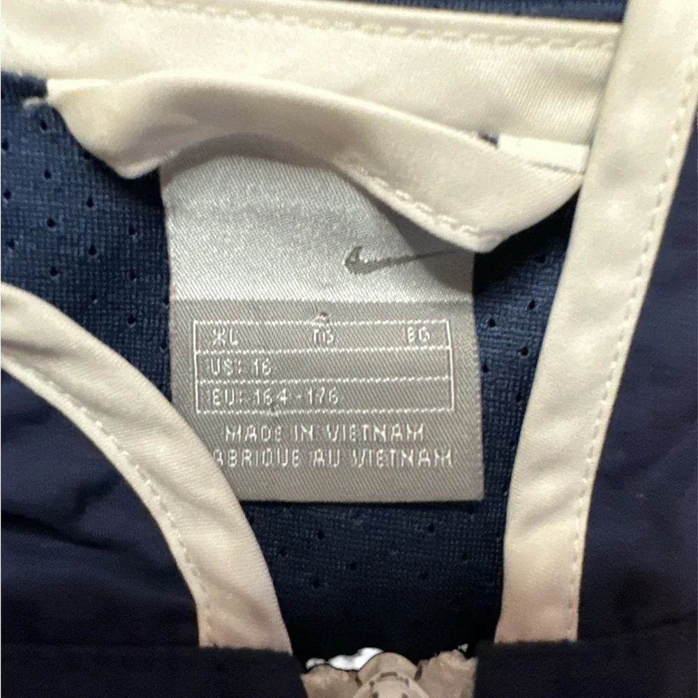 Nike Vintage Youth Warm Up Jacket‎ Youth XL Silver Label Mesh Lined Excellent
